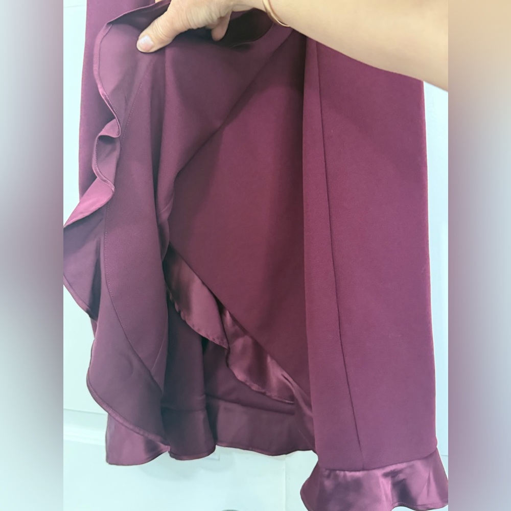 Adrianna Papell Burgundy Ruffle Cabernet Dress Size 8 - Picture 6 of 14